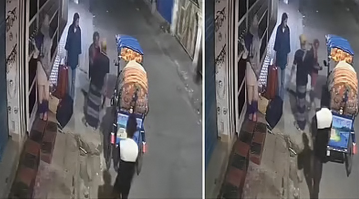 রাজধানীতে বাসার সামনেই দুই নারীকে চাপাতির ভয় দেখিয়ে মালামাল লুট