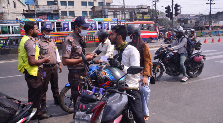 রাজধানীর চেকপোস্টে নিরাপত্তা জোরদার