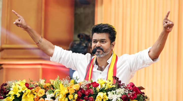 প্রথম নির্বাচনেই থালাপতি বিজয়ের বাজিমাত