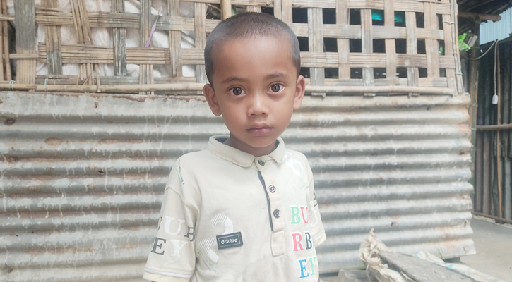চার বছরের রহমতের হার্টে তিন ব্লক, জীবন মৃত্যুর সন্ধিক্ষণে