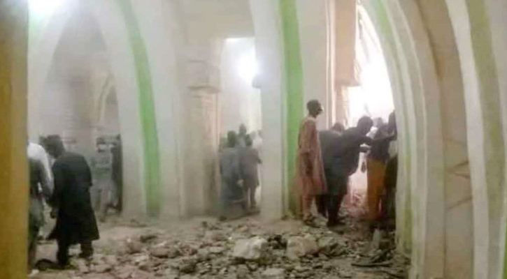 নাইজেরিয়ায় নামাজের সময় মসজিদে হামলা, নিহত ২৭
