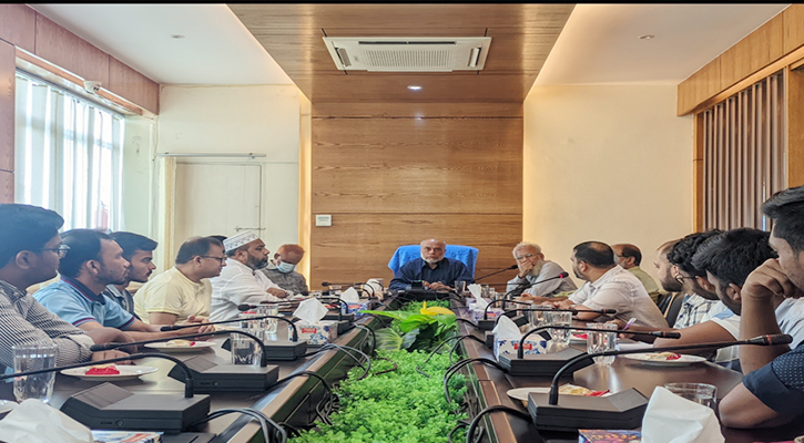 চার অনুষদের ক্লাস-পরীক্ষা চালুর দাবি ও কম্বাইন্ড ডিগ্রি নিয়ে পৃথক দুই বৈঠক বাকৃবিতে