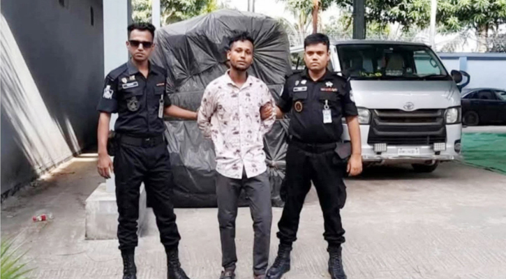 সোনারগাঁয়ে রাকিব হত্যা মামলার প্রধান আসামি সুটার মাসুদ র‍্যাব-১১হাতে আটক