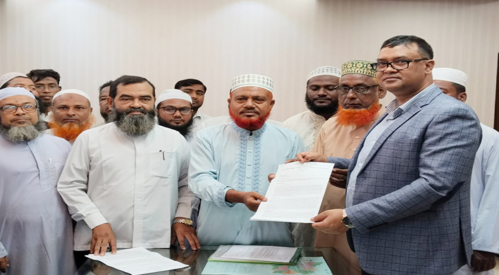 নওগাঁয় পাঁচ দফা দাবিতে জেলা প্রশাসক কে জামায়াতের স্মারকলিপি প্রদান